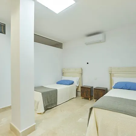 Villa Golden Mile *
